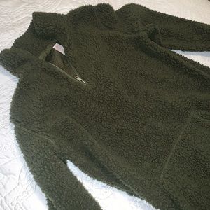 Fuzzy pullover